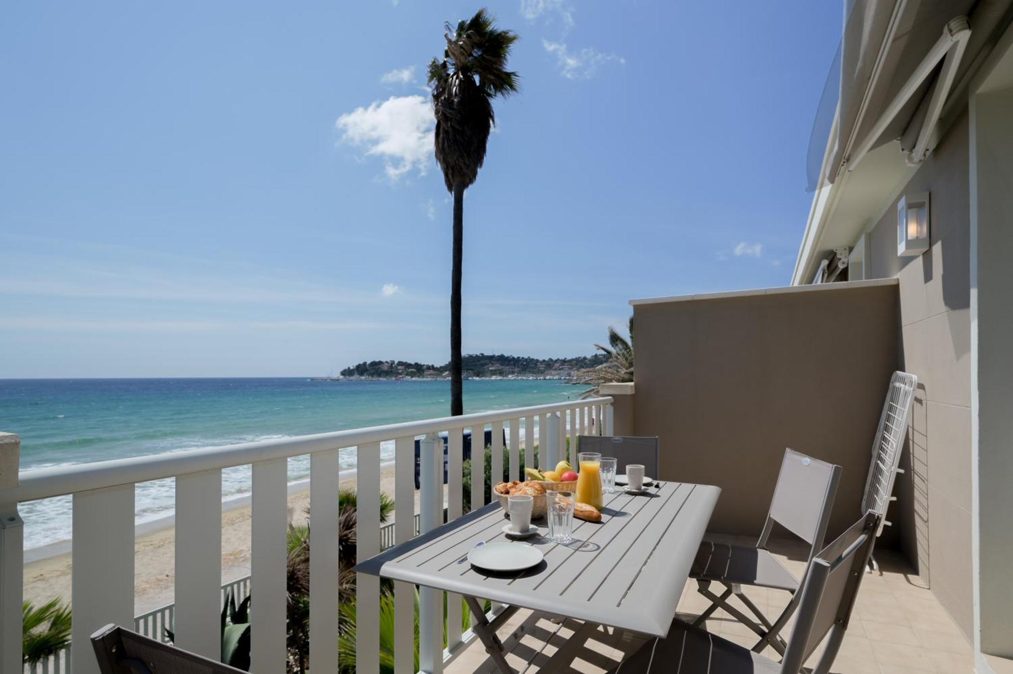 Residence La Menado Cavalaire-sur-Mer Luaran gambar